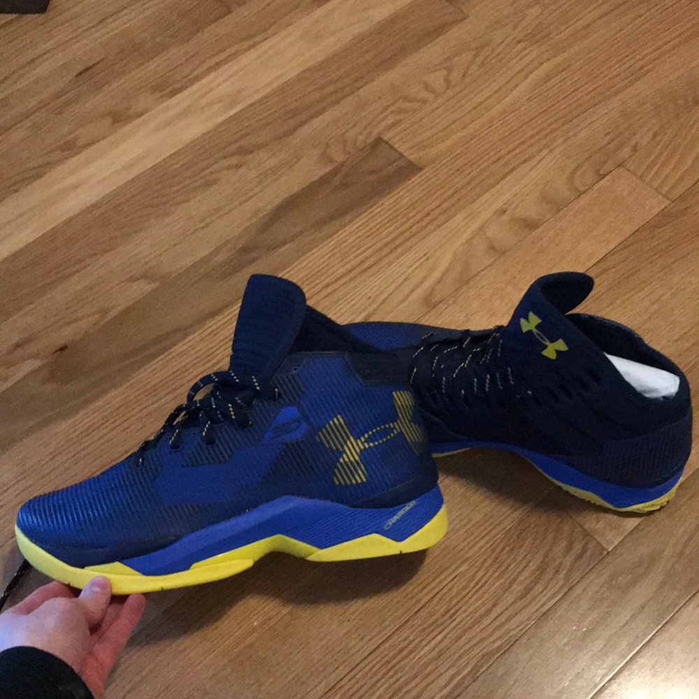 Men’s Size 8 Steph Curry 2.5 Basketball Shoes